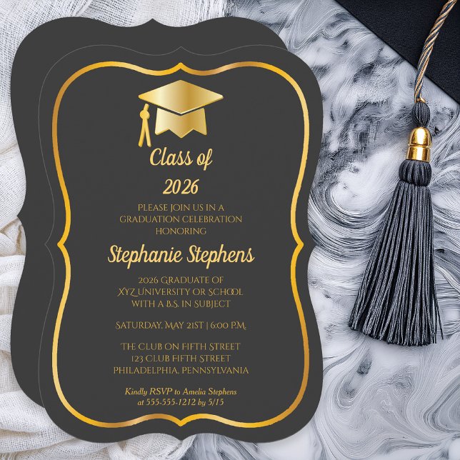 Eleganter Graphit | Goldene Abschlussfeier Einladung (Elegant Graphite and Gold Tone Grad Cap Graduation Party Invitation - Print |  Download)