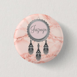 Eleganter Grauer Dreamcatcher auf rosafarbenem Mar Button