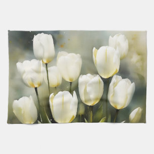 Eleganter Haufen von White Tulips in einem Serenen Geschirrtuch
