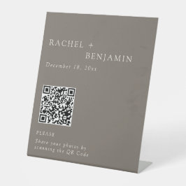 Eleganter Hochzeitsfoto-Teilen QR-Code Taupe Sockelschild
