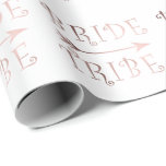 eleganter Imitat-Rosengoldbraut-Stammentwurf Geschenkpapier<br><div class="desc">Trendy und stilvoller Entwurf,  der Imitat-Rosengold"Braut-Stamm" Text und einen Pfeil darstellt. Sie können das Produkt besonders anfertigen,  indem Sie die Hintergrundfarbe wählen.</div>