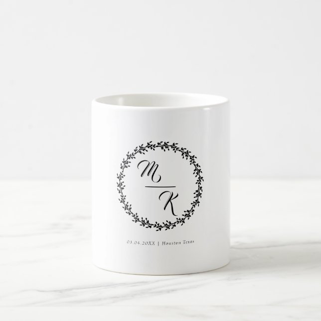 Eleganter, klassischer Monogramm-Kranz Kaffeetasse (Mittel)