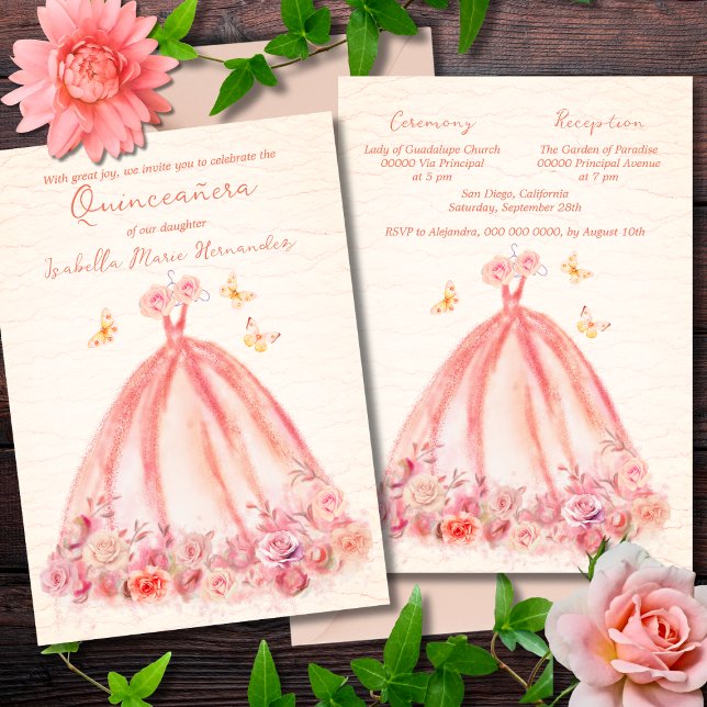 Eleganter Lachs Floral Butterflies Quinceañera Einladung (Von Creator hochgeladen)