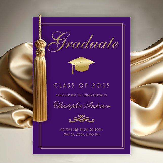 Eleganter Lila Goldener formaler Script-Abschluss Ankündigung (Elegant Graduate Graduation Announcement with Gold Grad Cap, calligraphy script purple background)
