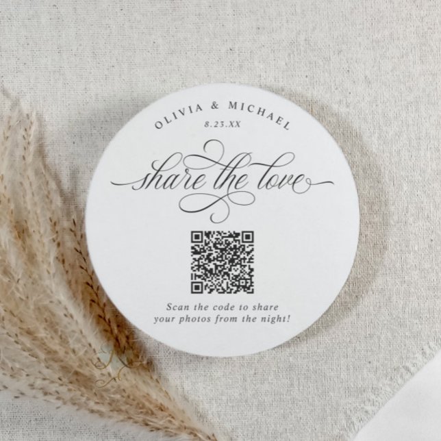 Eleganter Luxus-Hochzeitsfoto-Sharing-QR-Code Runder Pappuntersetzer (Elegant black and white wedding QR code coaster with calligraphy for guest photo sharing.)