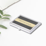 Eleganter Manly Texture Black Metal Stripe Visitenkarten Dose<br><div class="desc">Eleganter Visitenkartenhalter mit schwarzem Hintergrund und Metallstreifen in Textur. Einfach mit Ihrem Namen anpassen.</div>