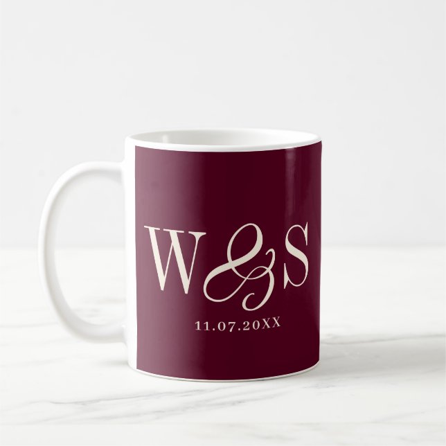 Eleganter Maroon erste Hochzeitspaare Kaffeetasse (Links)