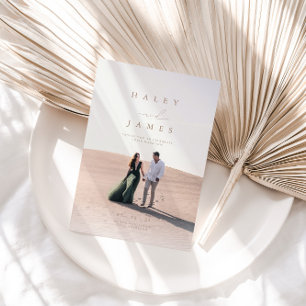 Eleganter Minimalistisch Chic Script Foto Wedding  Einladung