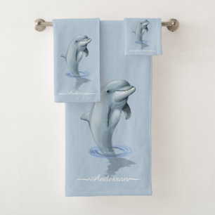 Eleganter moderner Delfin und Schrift auf wundervo Badhandtuch Set