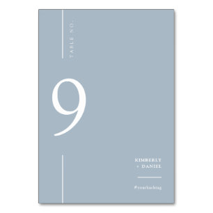 Eleganter moderner Dusty Blue Minimal Hochzeitssit Tischnummer