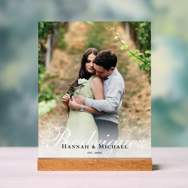 Eleganter moderner kalligrafischer Name Hochzeit Acrylschild (Neutral)