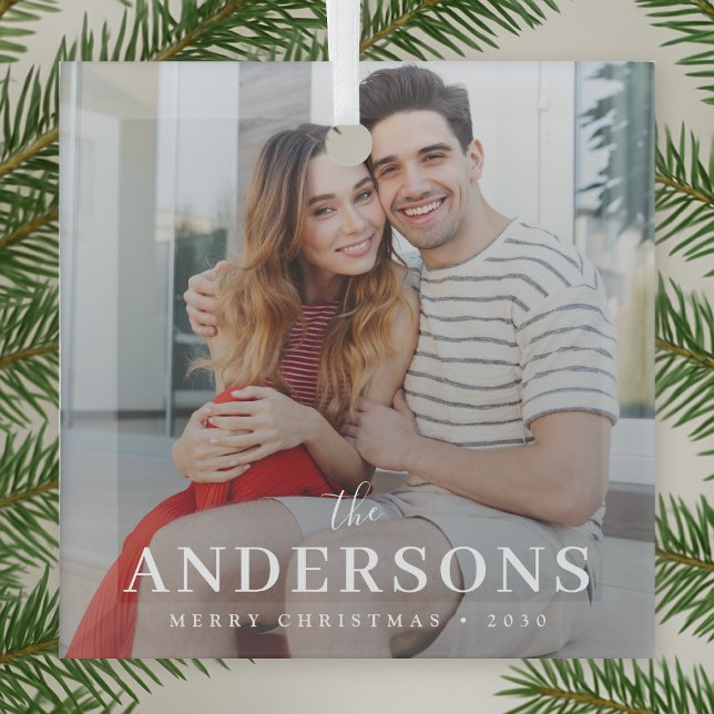 Eleganter moderner Minimal | Weihnachts-Couple-Fot Ornament Aus Glas (Personalized photo ornament with modern design and timeless Christmas elegance)