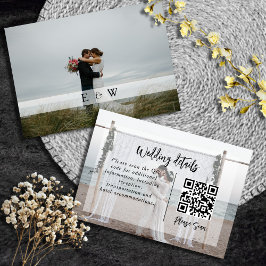 Eleganter moderner Overlay-Hochzeitdetails QR-Code Begleitkarte