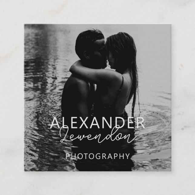 Eleganter moderner Schwarzer Script-Foto Minimal Q Quadratische Visitenkarte (Vorderseite)