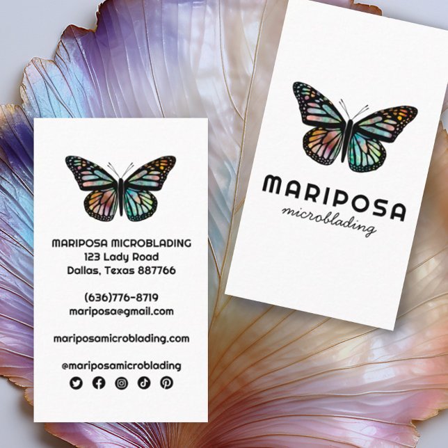Eleganter Monarch Butterfly Schönheitssalon Visitenkarte (Beautiful watercolor butterfly on this custom business card with social media icons)