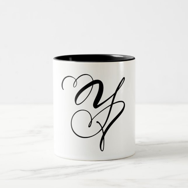 ELEGANTER MONOGRAMM FARBSCHWARZSCHREIBER "Y" ZWEIFARBIGE TASSE (Mittel)