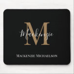 Eleganter Name des Personalisierten Monogrammes Mousepad<br><div class="desc">Elegante Black Gold Personalisiert Monogram Name Mouse Pad</div>
