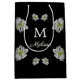 Eleganter Name des weißen Lilies Floral Monogramm Mittlere Geschenktüte