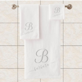 Eleganter Name für das weiße Monogramm Badhandtuch Set