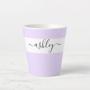 Eleganter Name in Script-Typografie Lavendel Milchtasse