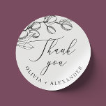 Eleganter Olivenbaum. Italienische Hochzeit, danke Runder Aufkleber<br><div class="desc">Schwarz-Weiß delikate italienische botanische Dankeschön Sticker mit elegantem Drehbuch und Olivenzweig für Hochzeit / Engagement Party / Probe Abendessen.</div>
