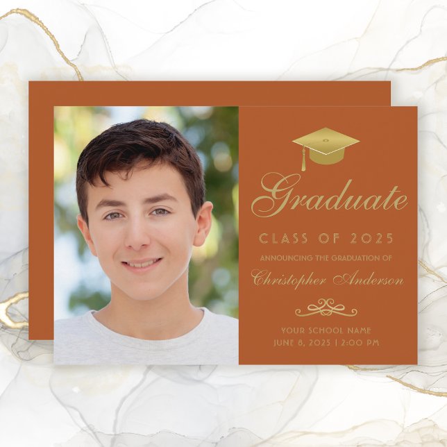 Eleganter Orange Gold Script Cap Foto Abschluss Ankündigung (Elegant Orange and Gold Photo Graduation Announcement for boys.)