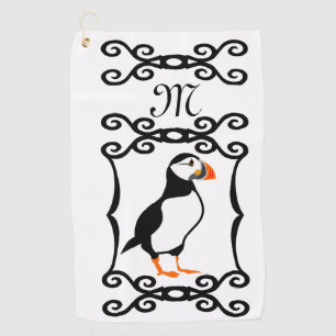 Eleganter Puffin in einem französischen Eisenrahm Golfhandtuch