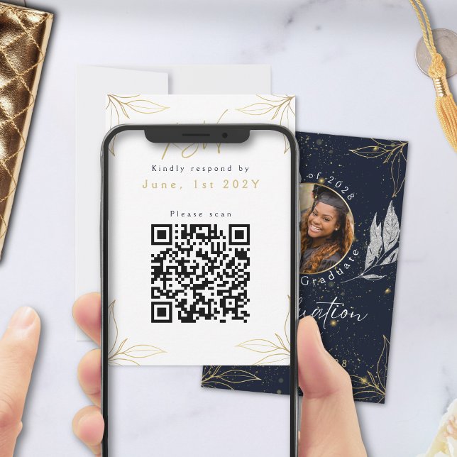 Eleganter QR-Code der Navy Gold Graduation Party RSVP Karte (Von Creator hochgeladen)