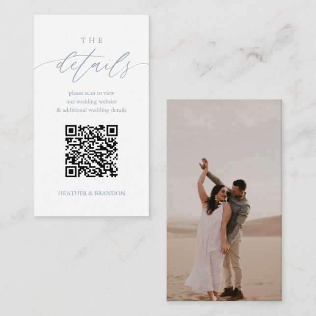Eleganter QR Code Dusty Blue Wedding Details Begleitkarte (Vorne/Hinten)