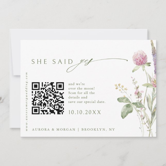 Eleganter QR-Code für Soft Pastel Wildblume Foto Save The Date (Vorderseite)