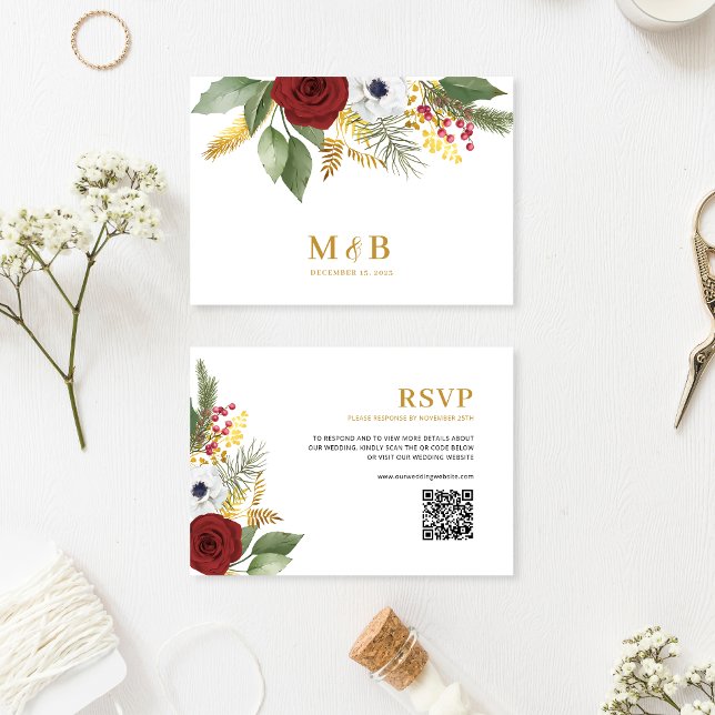 Eleganter Red Gold Floral Monogram QR Code Hochzei RSVP Karte (Von Creator hochgeladen)