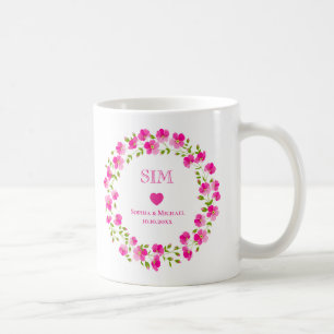 Eleganter rosa Blumenkranz-Monogramm-Hochzeitsgesc Kaffeetasse