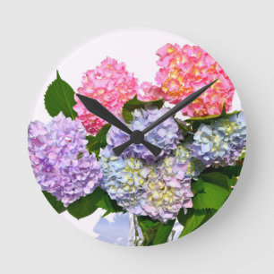 Eleganter, rosa, lila-blauer Hydrangea-Bouquet Runde Wanduhr