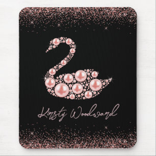 Eleganter rosa Perlen-Schwan auf schwarzem Hinterg Mousepad