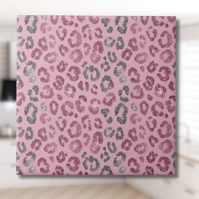 Eleganter rosa silberner Glitter-Leopard auf Roség Fliese (Von Creator hochgeladen)