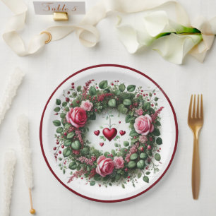 Eleganter Rosenkranz aus rosa Papier mit roten Her Pappteller