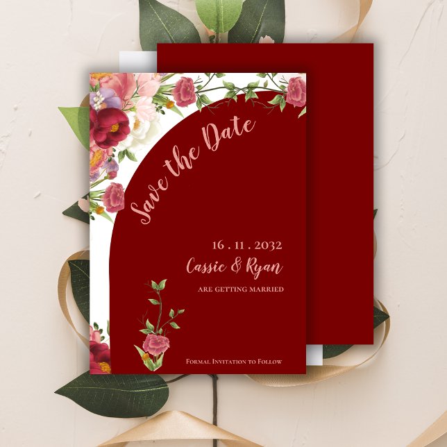 Eleganter Rot- und Pfirsichblumenbogen Save the Da (Elegant Red and Peach Floral Arch Save the Date Invitation)