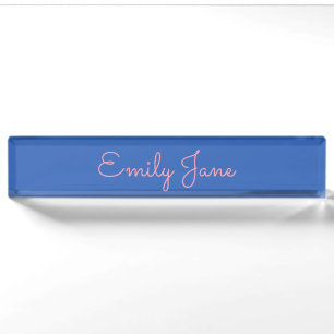 Eleganter Schriftname Minimalistisches Blau Rosa Ä Namensplakette
