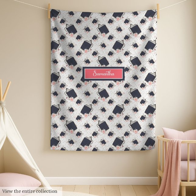 Eleganter Schulwurf in Pastellfarben für Mädchen Fleecedecke (Elegant school throw in pastel colors for girls Fleece Blanket)