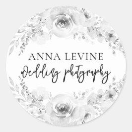 Eleganter Schwarz-weißer floraler Grenzname Runder Aufkleber
