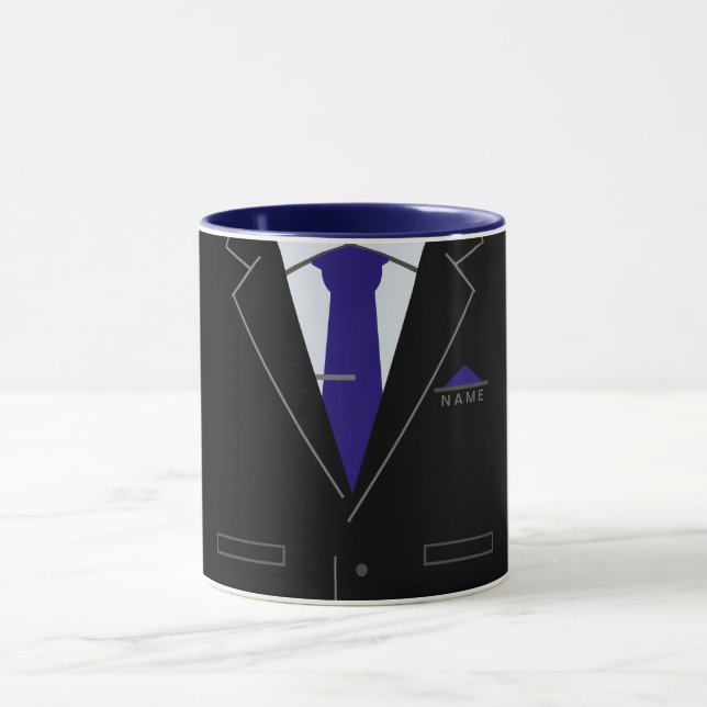 Eleganter schwarzer Anzug u. blaue Hals-Krawatte - Tasse (Zentrum)