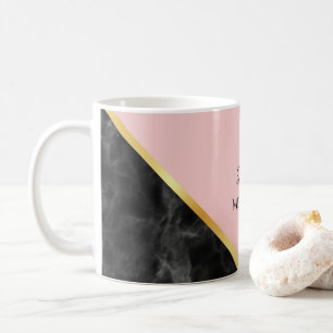 Eleganter schwarzer rosa Farbmarmorierungblock mit Kaffeetasse