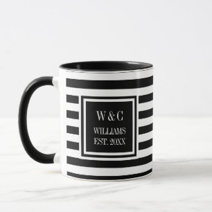 Eleganter schwarzer weißer Streifen Monogramm Name Tasse