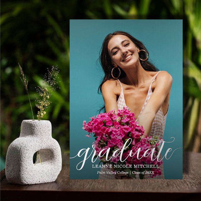 Eleganter Script Foto Abschluss Silver Folieneinladung (Elegant script graduation REAL silver foil party invitations with your party details on the back)