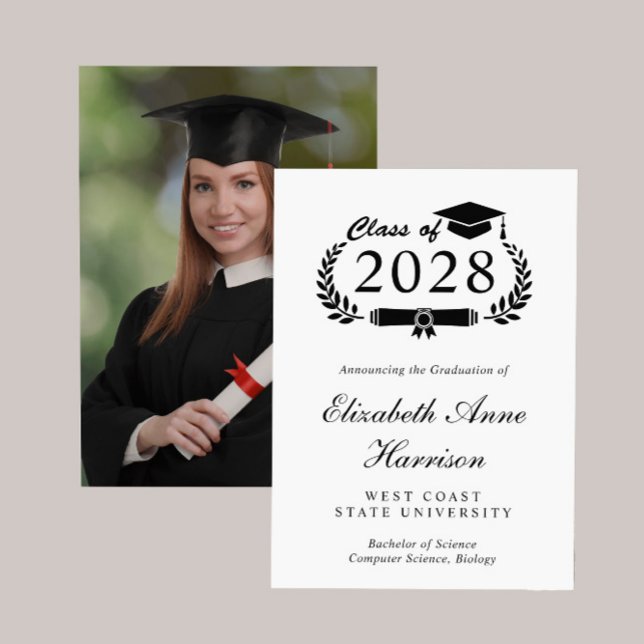 Eleganter Script-Foto-Uni-Abschluss Ankündigung (An elegant college graduation announcement to celebrate the graduate's achievements)