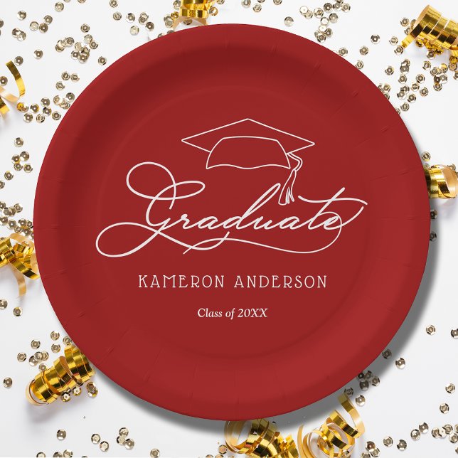 Eleganter Script Grad Cap Kardinal Red Abschluss Pappteller (White script grad cap on cardinal red personalized graduation paper plates, napkins in our store)