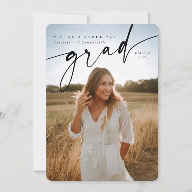 Eleganter Script Overlay Zwei-Foto-Abschluss Ankündigung (Vorderseite)