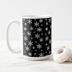 Eleganter silberner Schneestern Winterfeiertag Kaffeetasse