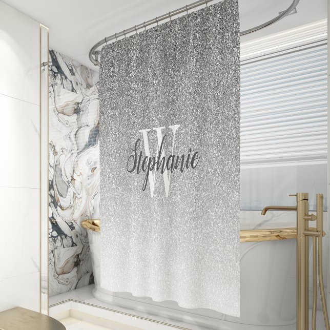 Eleganter Silver Glitzer Ombre Monogram Duschvorhang (Von Creator hochgeladen)