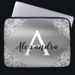 Eleganter Silver Glitzer und Sparkle Monogram Laptopschutzhülle<br><div class="desc">Silber-Imitate Glitzer und sparkle Metallic Foil Elegant Monogram Case. Dieser Fall kann so angepasst werden,  dass er Ihren Anfangs- und Vornamen enthält.</div>